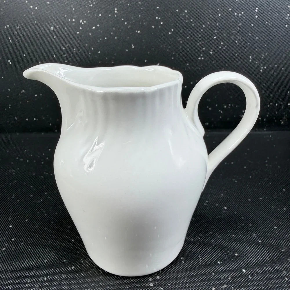 Casablanca Arita by Santa Clara White Ironstone Creamer Pitcher Spain 4in Tall